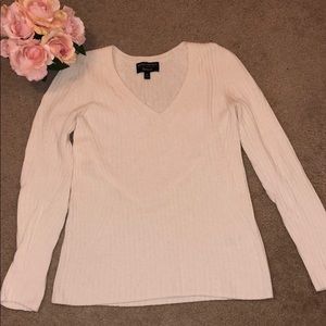 🌸BANANA REPUBLIC: cream sweater